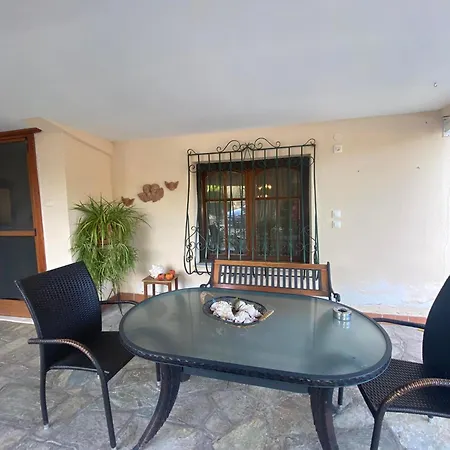 Daire Elaiones House Selanik