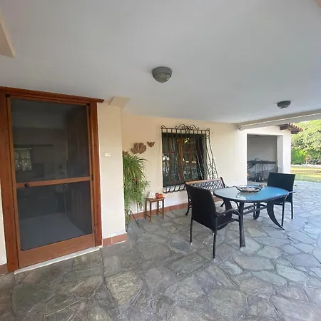 Elaiones House Daire *