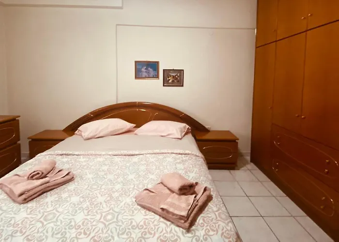 Appartement Elaiones House *
