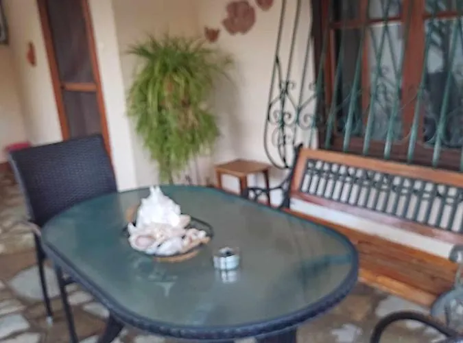 Elaiones House * Saloniki