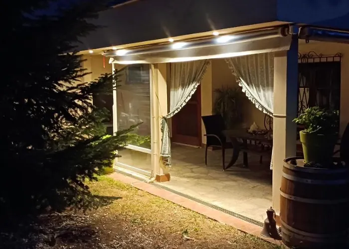 Apartament Elaiones House