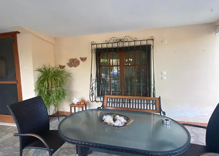 Apartament Elaiones House Saloniki